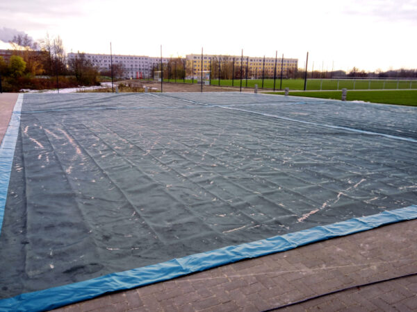 Afdekzeil beachvolleybalveld