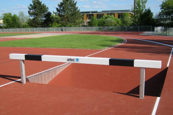Artec houten steeplehorden voor waterbak