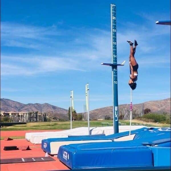 UCS Ultimate 6500 Pole Vault Staanders