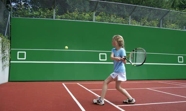 Tennis of voetbalwand