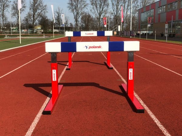 Polanik training steeplechase horden